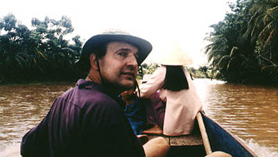 BillBoat.jpg (25774 bytes)