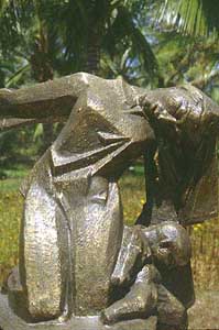 MyLaiStatue copy.jpg (18358 bytes)