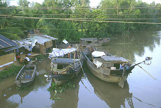 RiverBoats.jpg (26613 bytes)